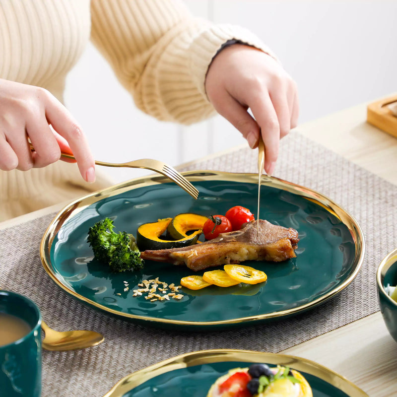 LOVECASA Gold Trim 16 Piece Dinnerware Set - Image 15
