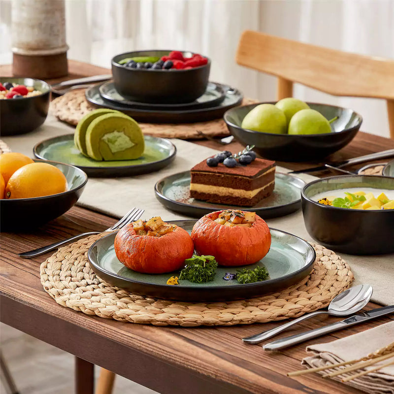 Amber 16 Piece Dinnerware Set - Image 19