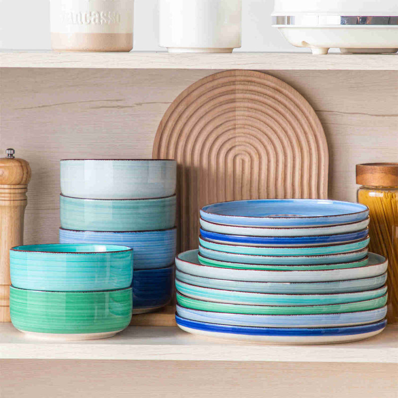 Bonita Lipped-Edge 18 Piece Dinnerware Set - Image 7