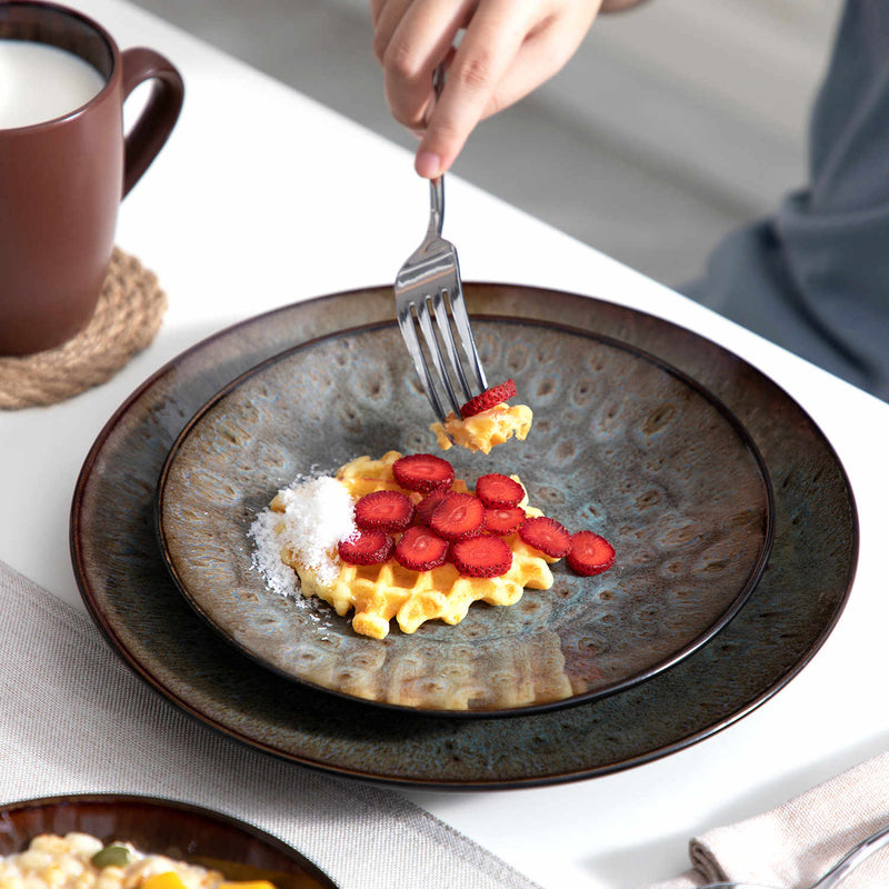 Bubble 16 Piece Dinnerware Set - Image 2