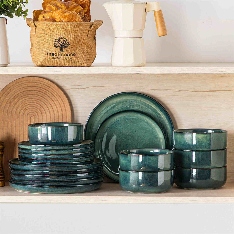 Starry Lipped-Edge 18 Piece Dinnerware Set - Image 14